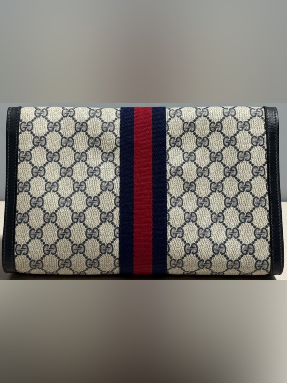 Gucci Vintage GG Supreme Sherry Line Clutch Bag - Picture 2 of 13